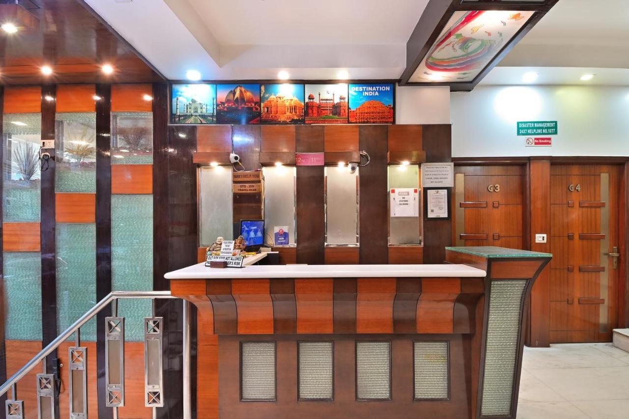 Hotel Aster Inn New Delhi Exterior photo