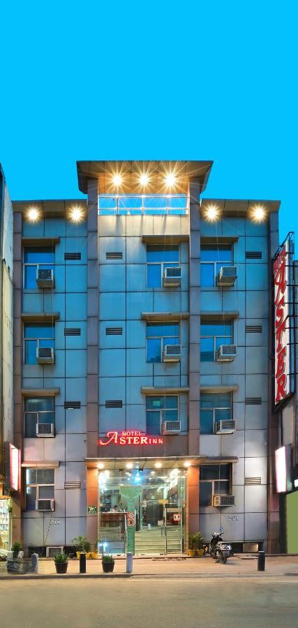 Hotel Aster Inn New Delhi Exterior photo