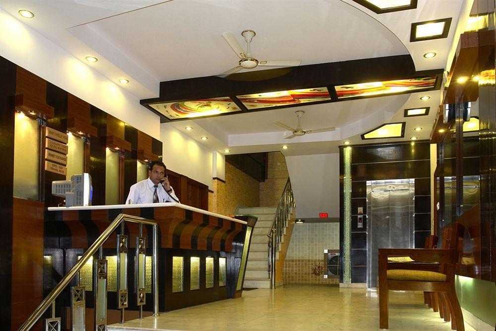 Hotel Aster Inn New Delhi Exterior photo