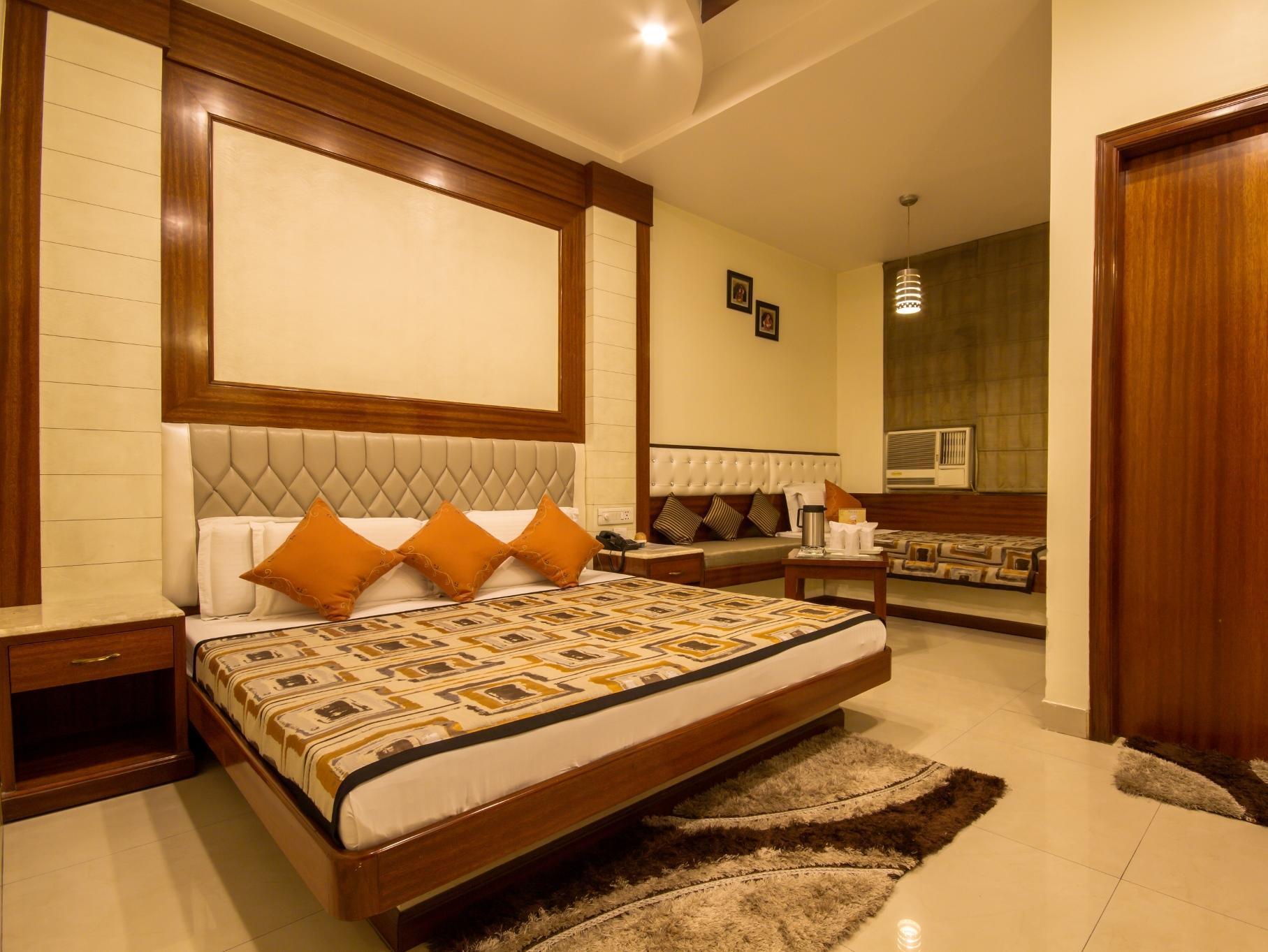 Hotel Aster Inn New Delhi Exterior photo
