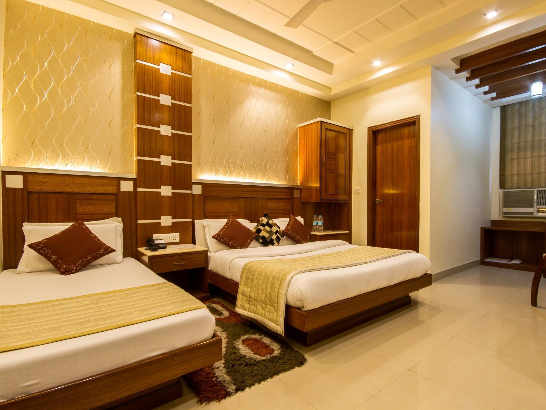 Hotel Aster Inn New Delhi Exterior photo