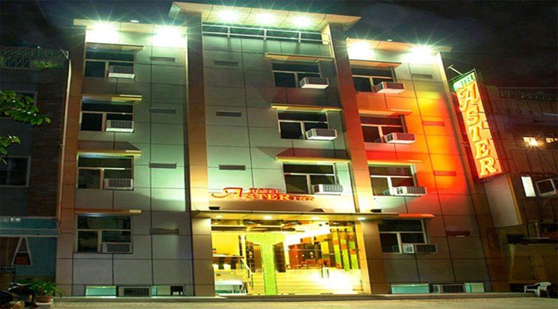 Hotel Aster Inn New Delhi Exterior photo