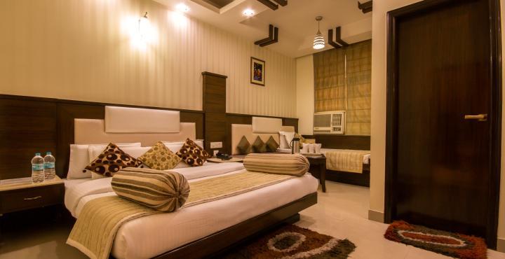Hotel Aster Inn New Delhi Exterior photo